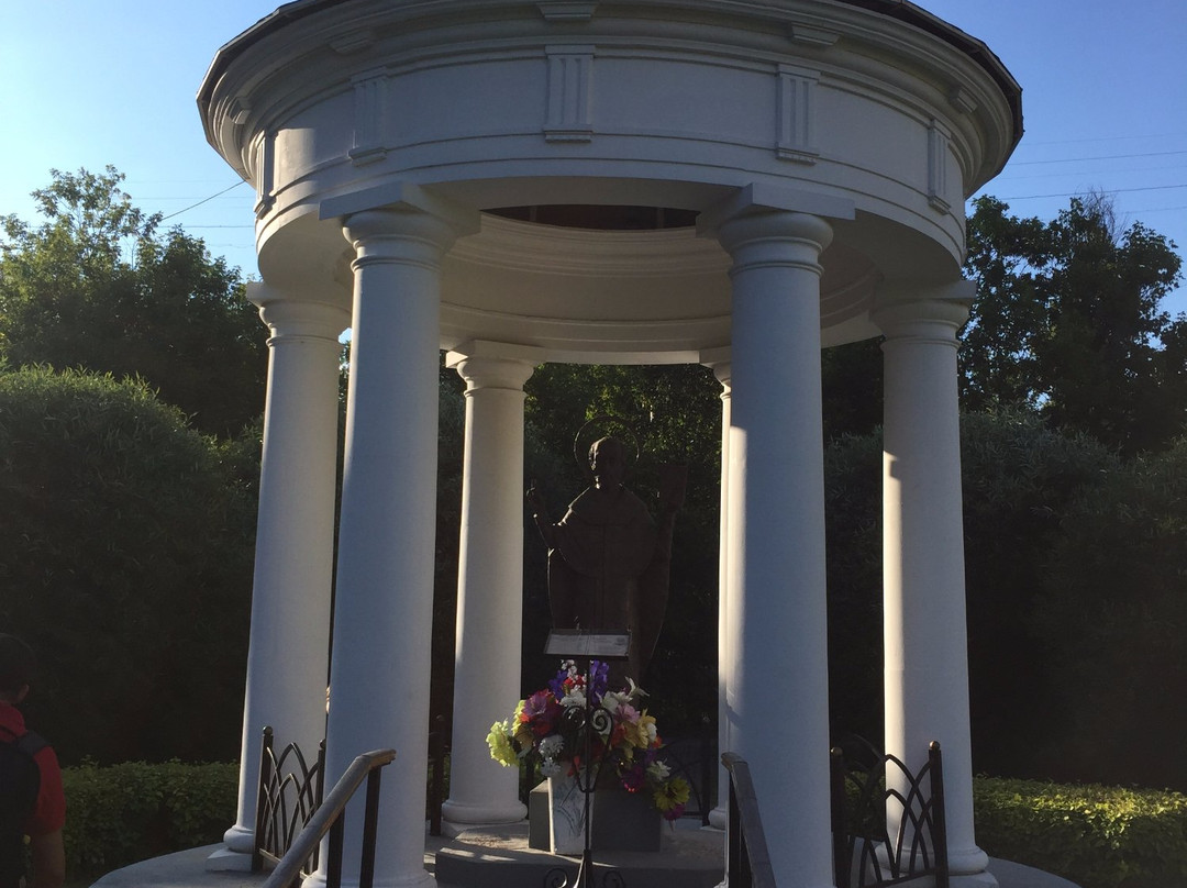 Monument to Saint Nicholas-Ivanteyevka必去景点