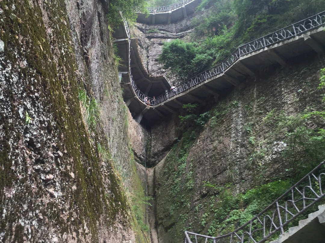 穿岩十九峰-新昌县必去景点
