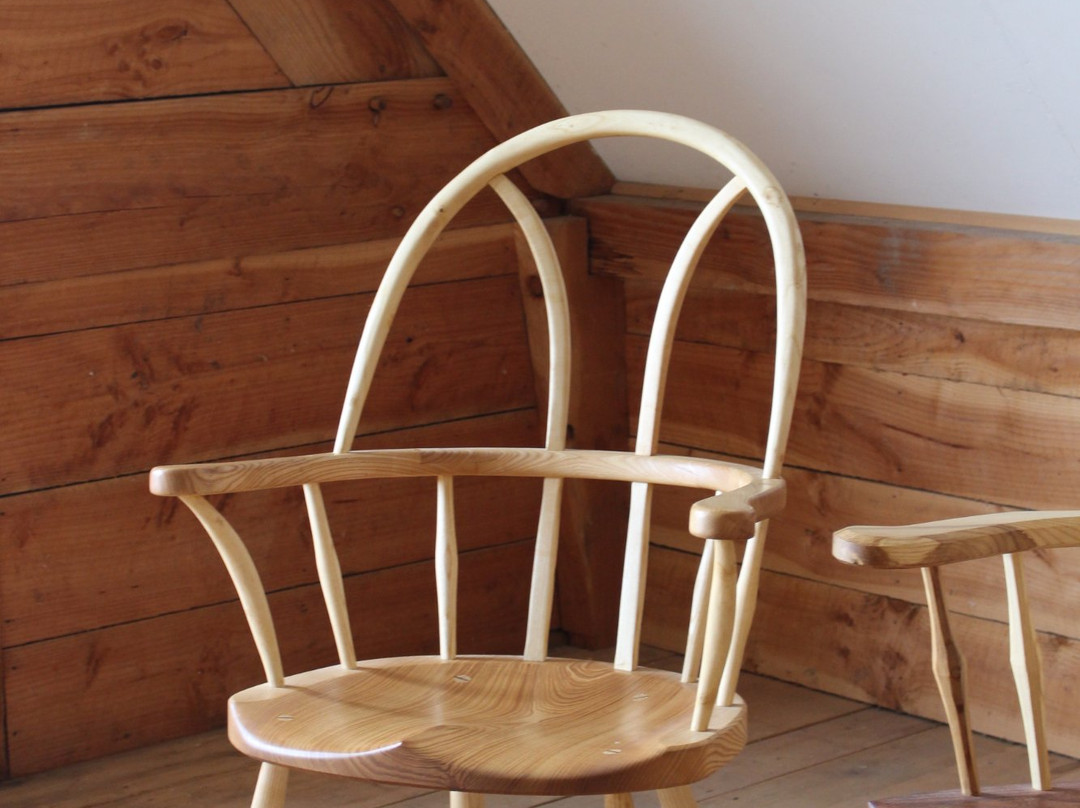 Fivepenny Chairs Gallery景点图片