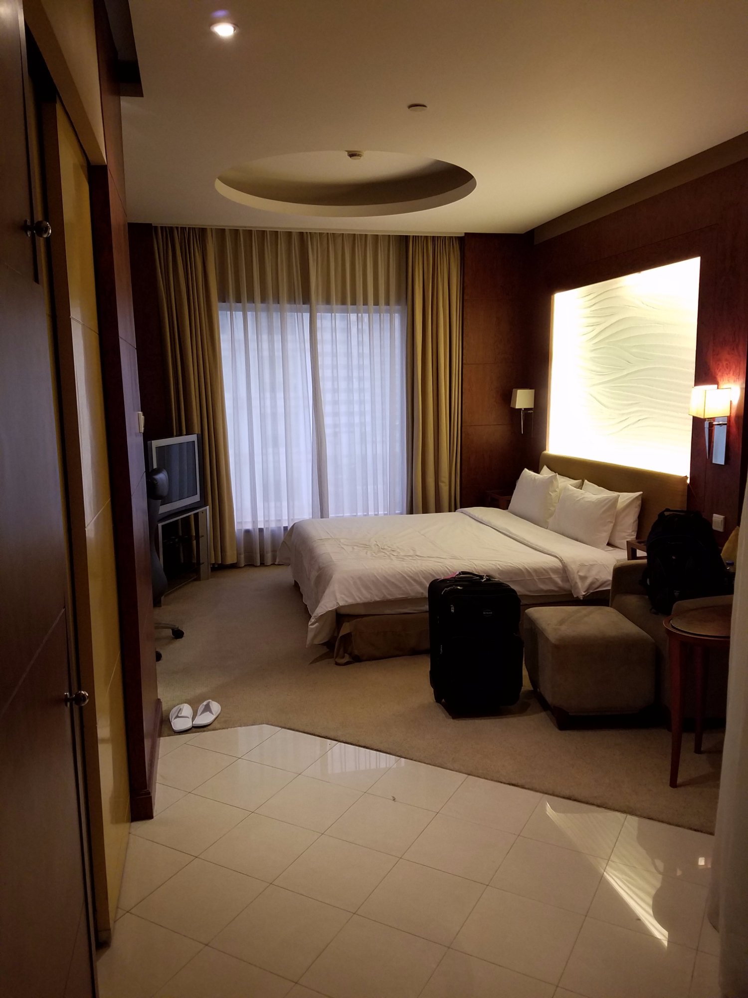 东港波特曼大酒店-官方