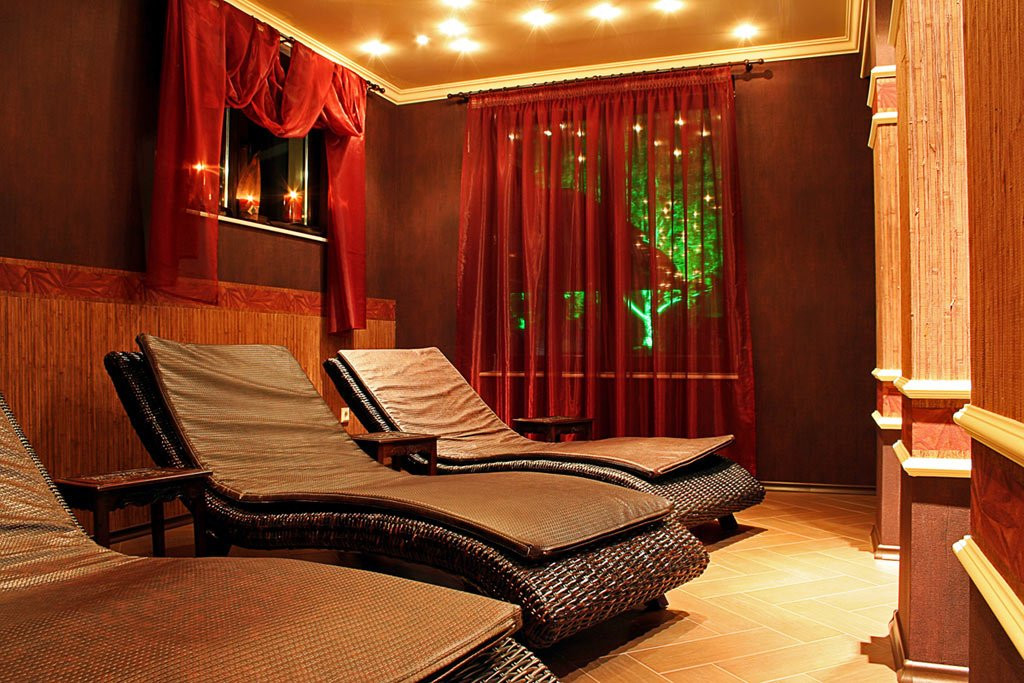 圣君士坦丁与海伦那旅游景点-Seaside Spa Center
