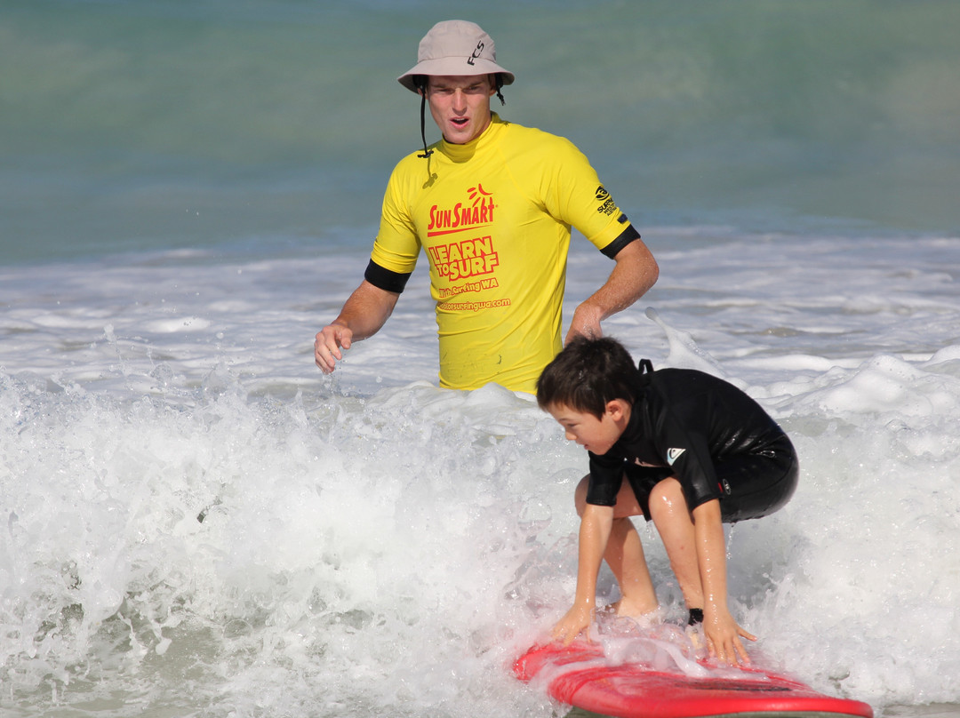 Surfing WA Surf School景点图片