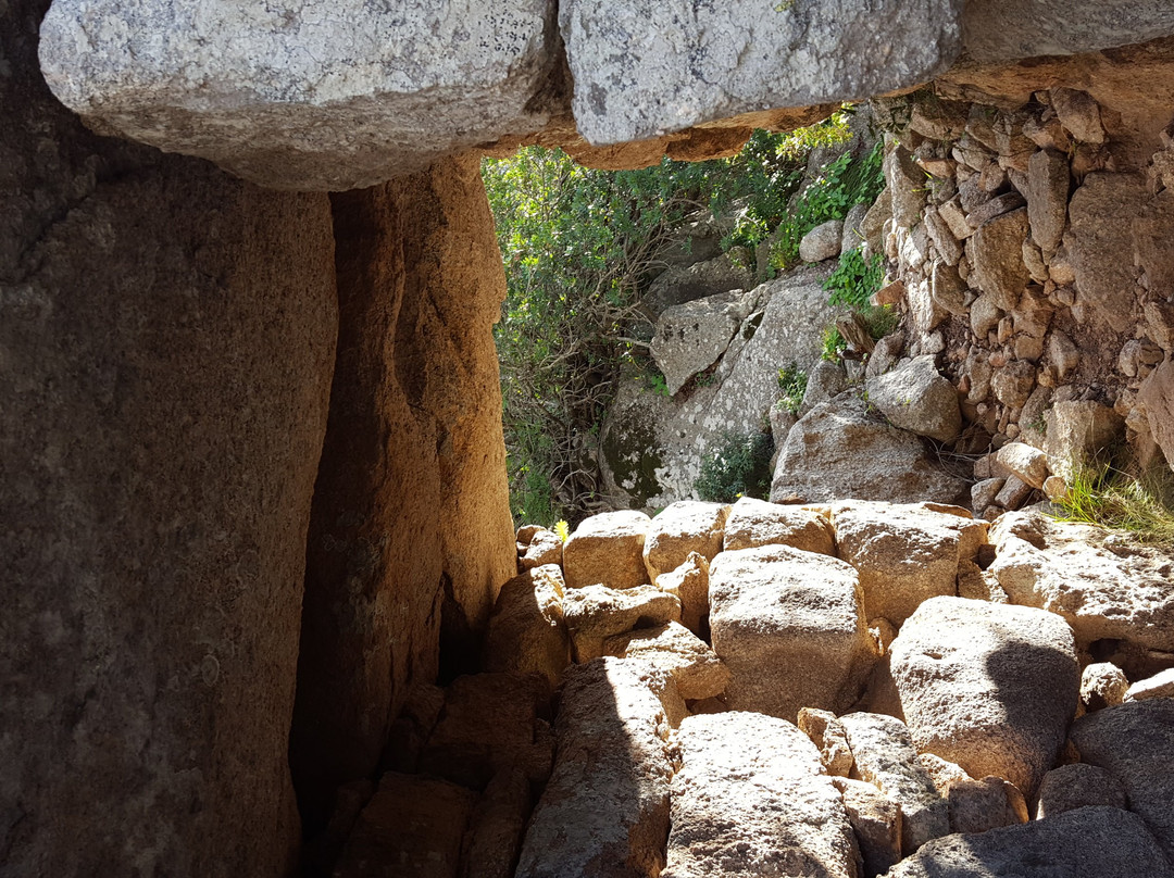 Nuraghe Riu Mulinu Cabu Abbas-奥尔比亚必去景点