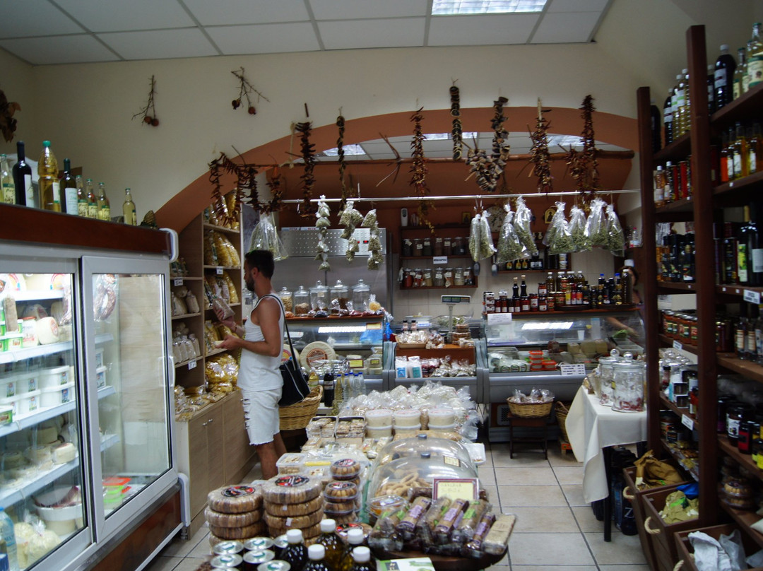 Paramythia Traditional Cheeses-科孚市必去景点