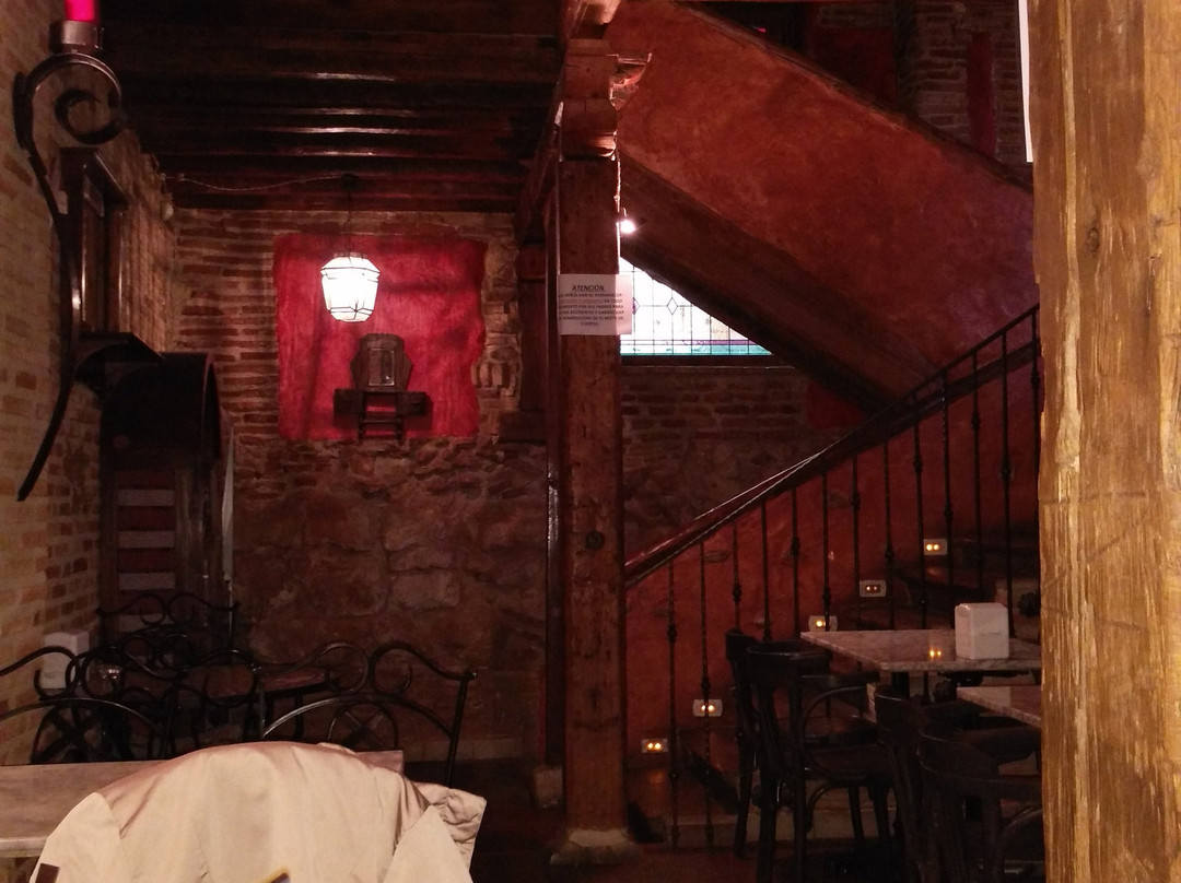 La Corrala Escondida cóctel-café-阿尔卡拉-德-哈纳雷斯必去景点