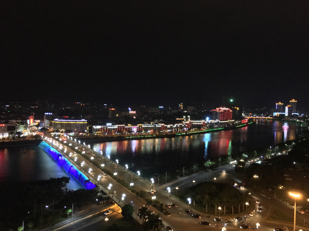 亚洲第一高喷泉景点图片
