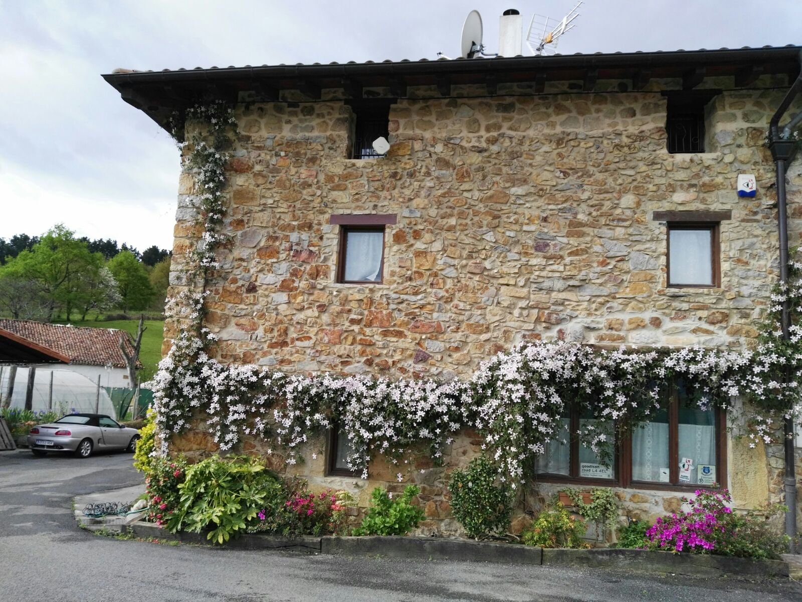 Eguzki B & B-官方