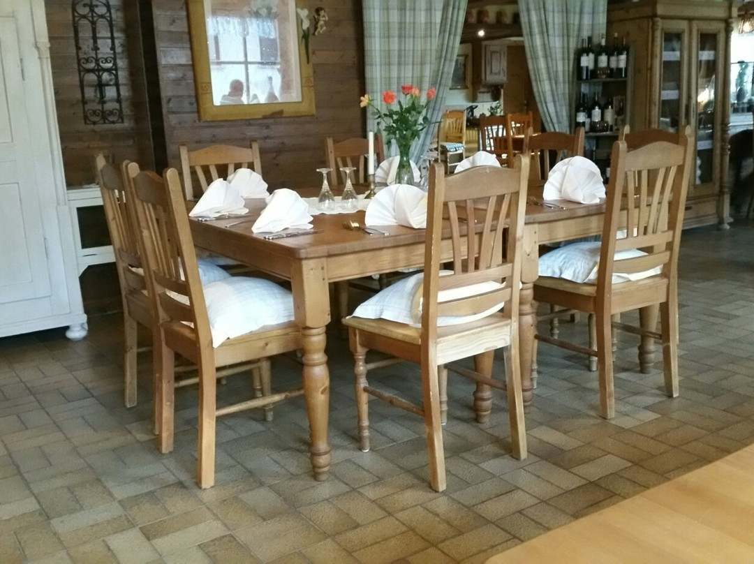 Moerlenbach餐馆和美食-Landgasthof Zur schonen Aussicht