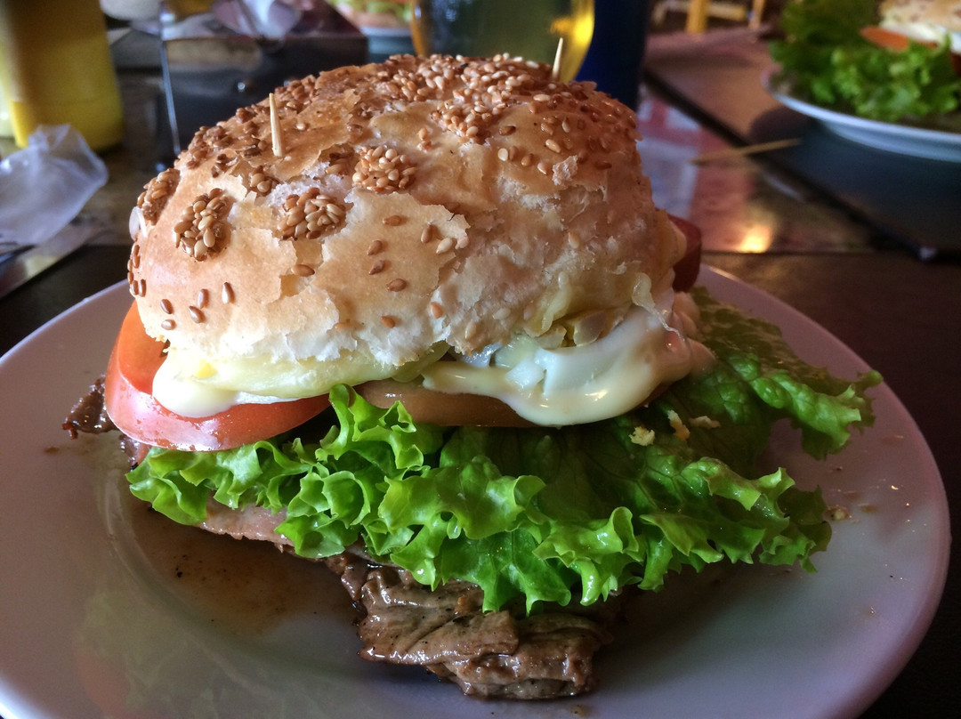 Rivera餐馆和美食-Confitería City