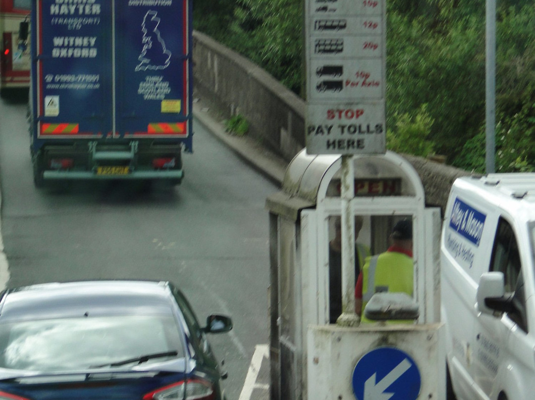 Swinford Toll Bridge景点图片