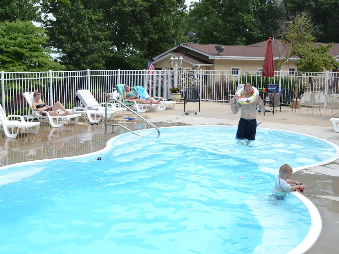 Fish & Fiddle Resort