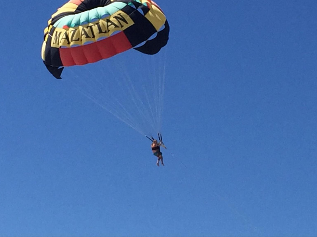 Pacifico Parasailing-马萨特兰必去景点