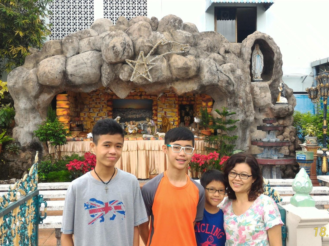 Our Lady of Lourdes Church景点图片