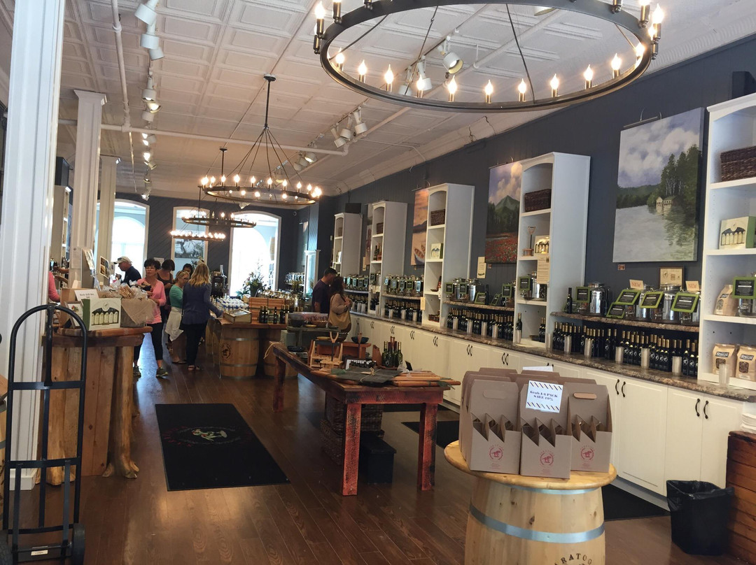 Saratoga Olive Oil Company-普莱西德湖必去景点