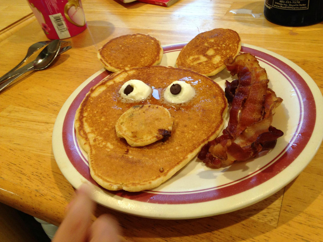 Center Harbor餐馆和美食-Center Harbor Diner