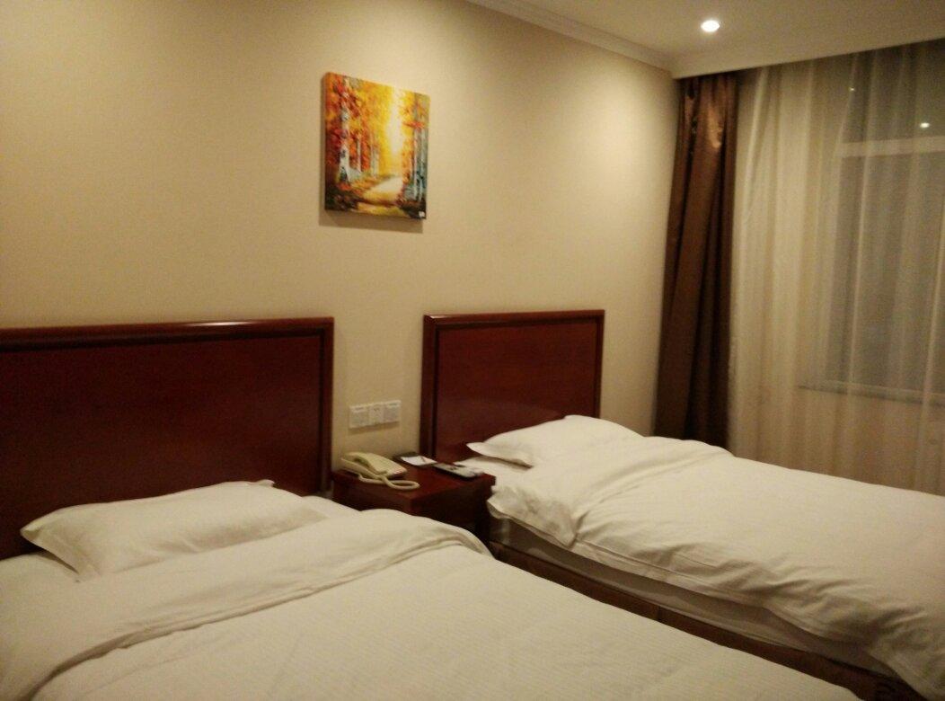 格林豪泰张家口蔚县汽车站商务酒店-客卧