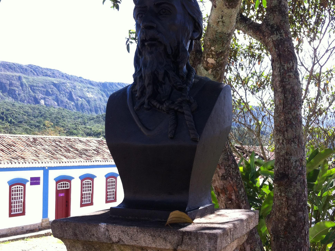 Câmara Municipal de Vereadores-蒂拉登特斯必去景点