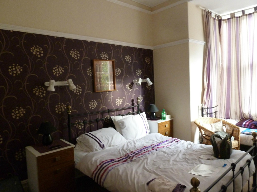 Warwick St Mary's主图