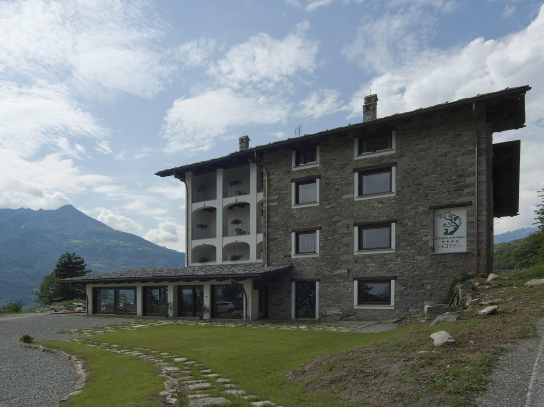 Andrate酒店住宿-Hotel Il Falco E la Volpe