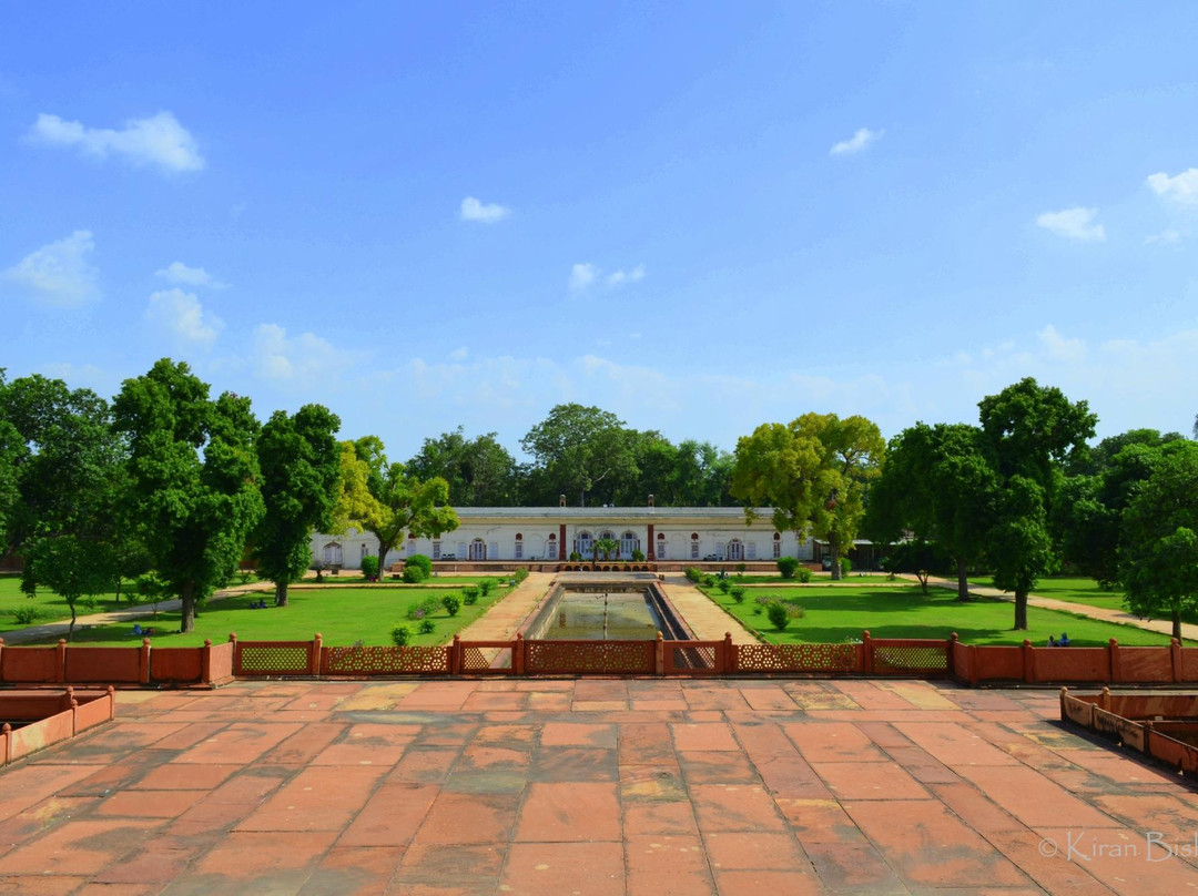 萨夫达君陵-新德里必去景点