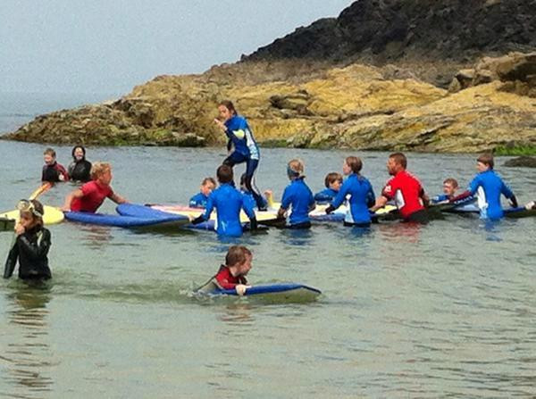 Dan Joel Surf School-赫尔斯顿必去景点