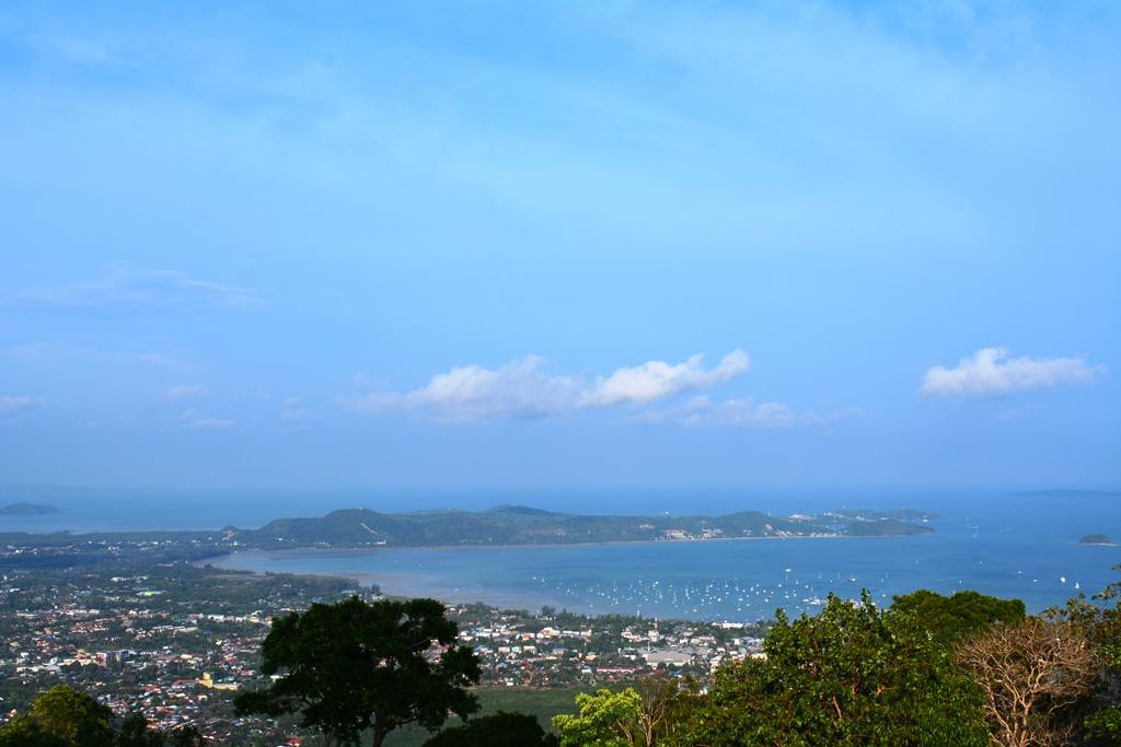 普吉大佛-卡伦必去景点