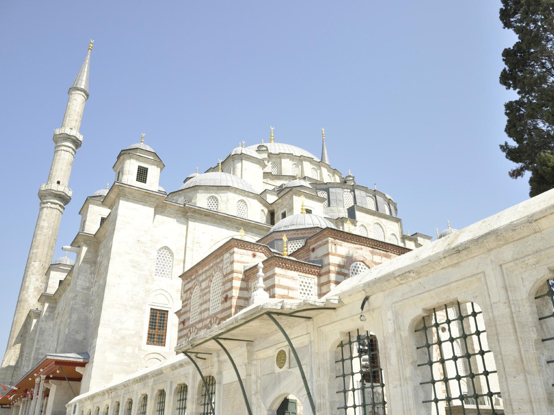 Fatih Mosque and Complex-伊斯坦布尔必去景点