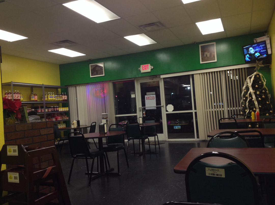 El Pollo Perucho Restaurant