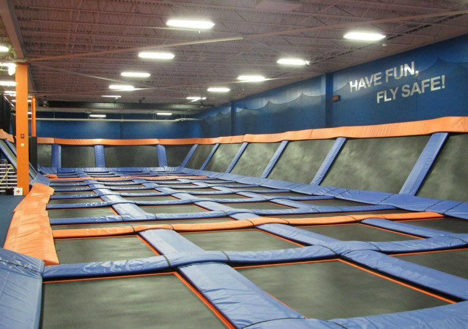 Sky Zone Trampoline Park景点图片