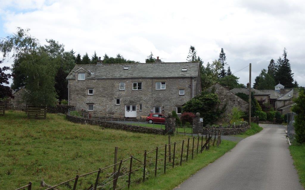 The Barn House-客卧