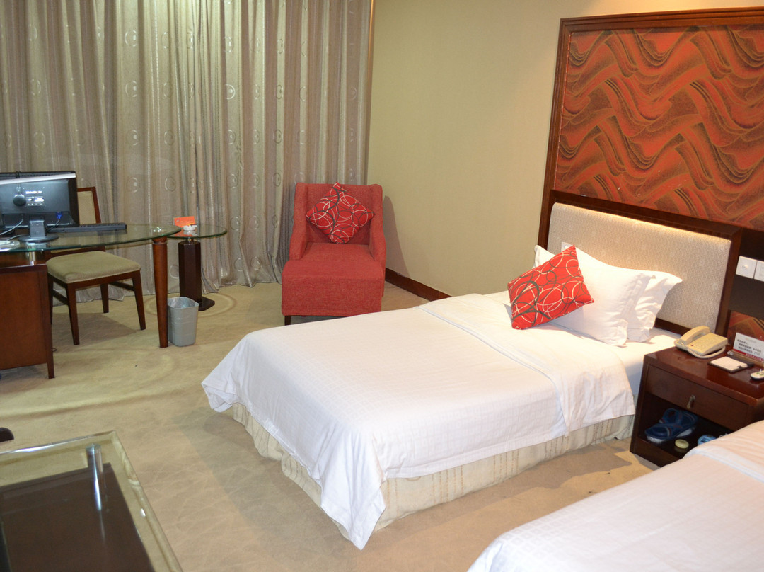 东方名人国际大酒店主图