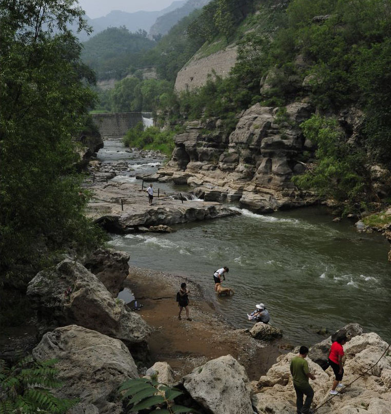 阳泉水帘洞瀑布-平定县必去景点