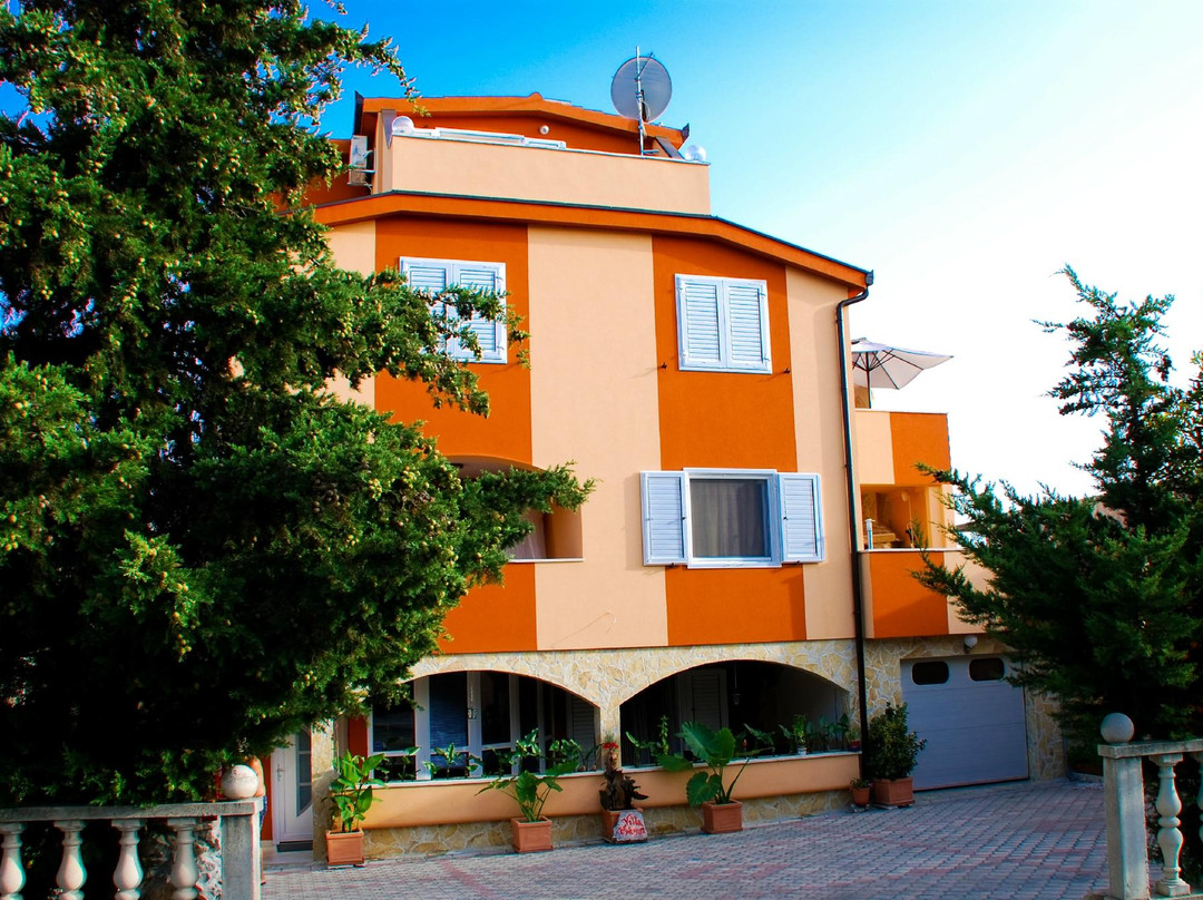 Villa Mediteran