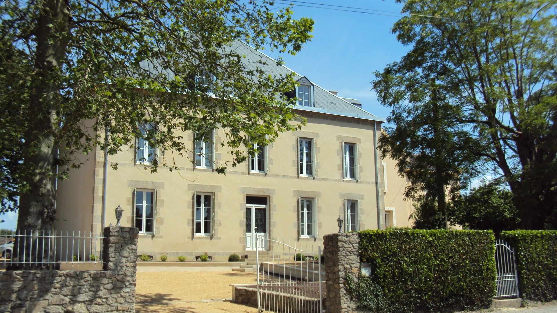 Maison Marie Barrault-官方