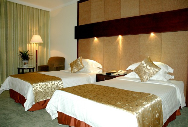 银天大酒店主图