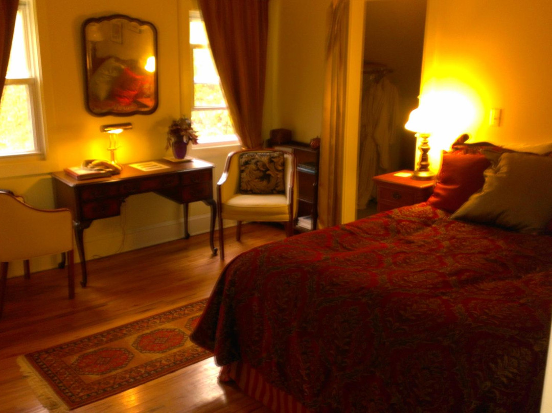 West Park酒店住宿-Le Petit Chateau Inn