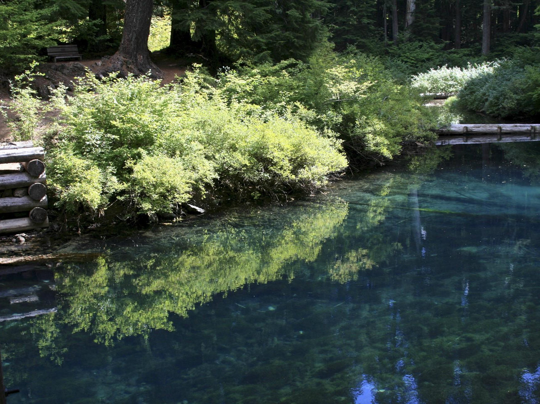 Clear Lake-Sisters必去景点