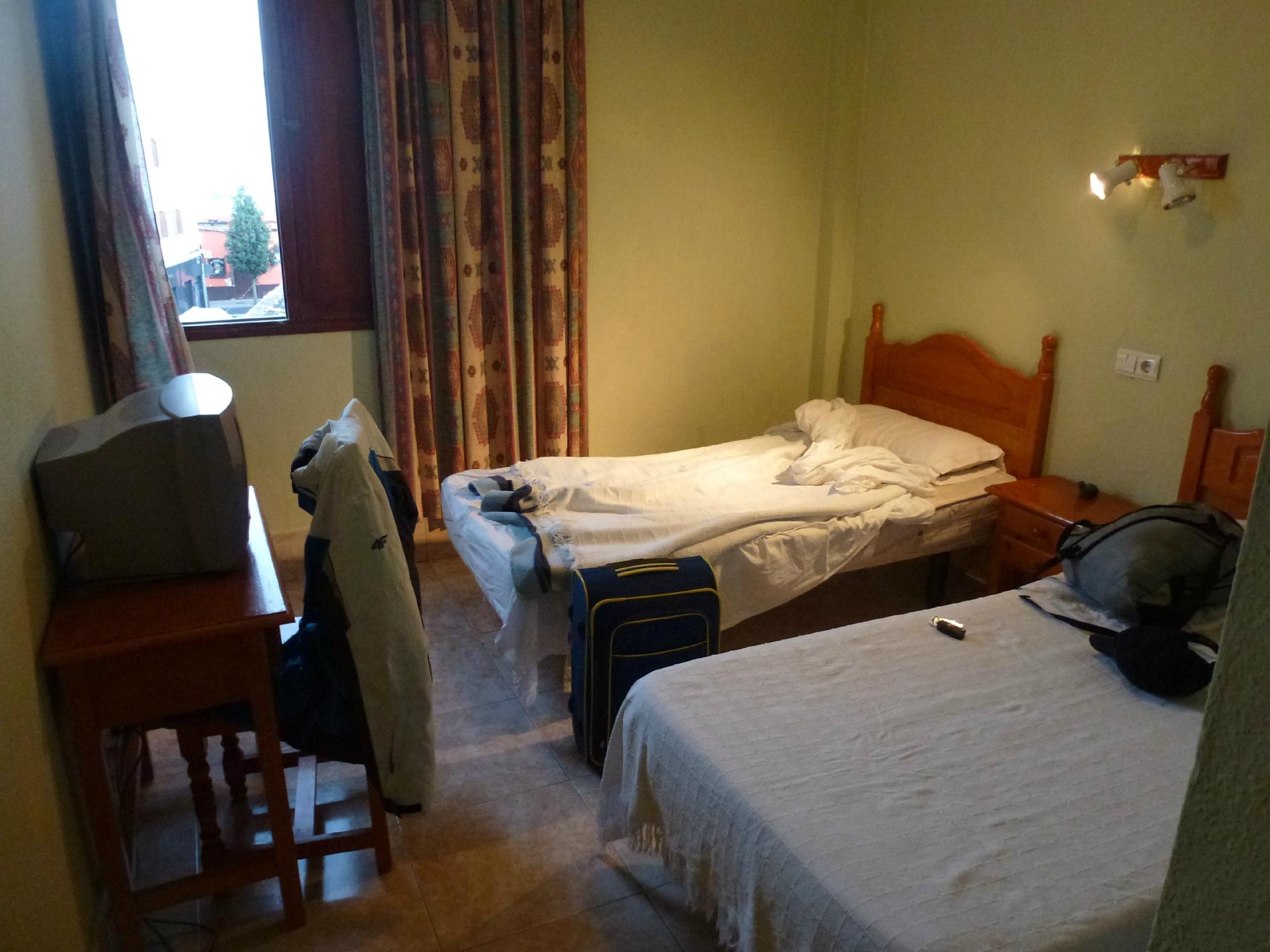 Cardona Pension-客卧