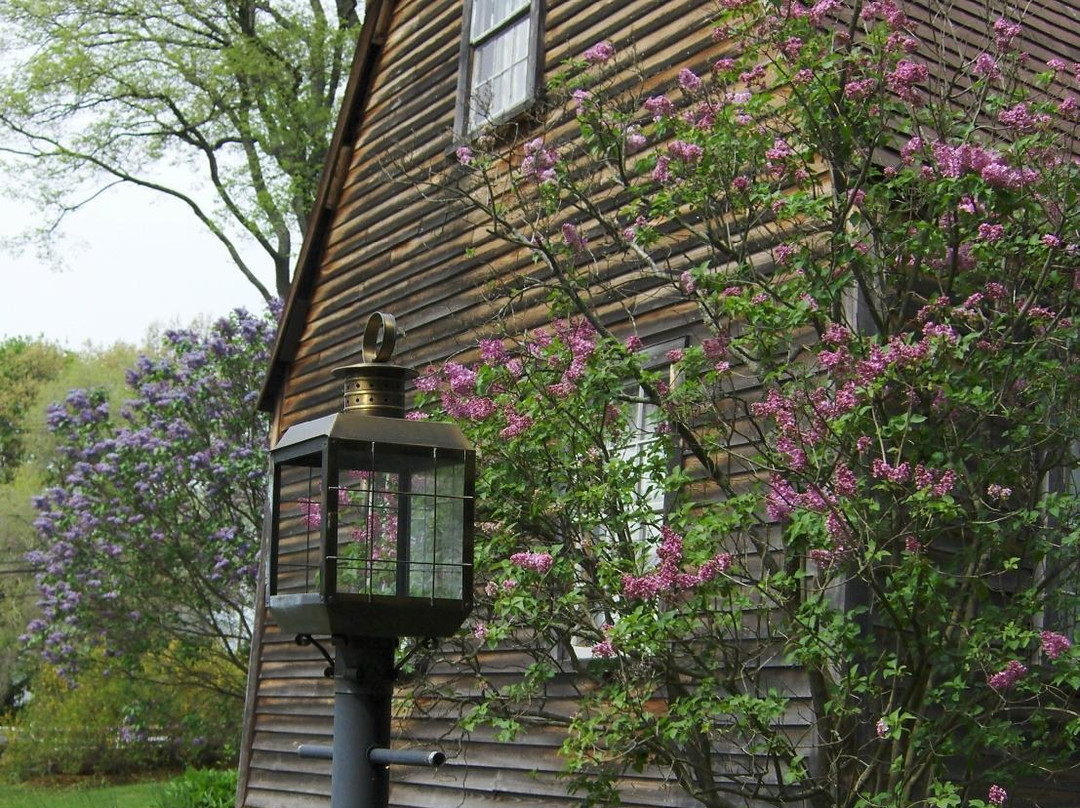 The Fairbanks House景点图片