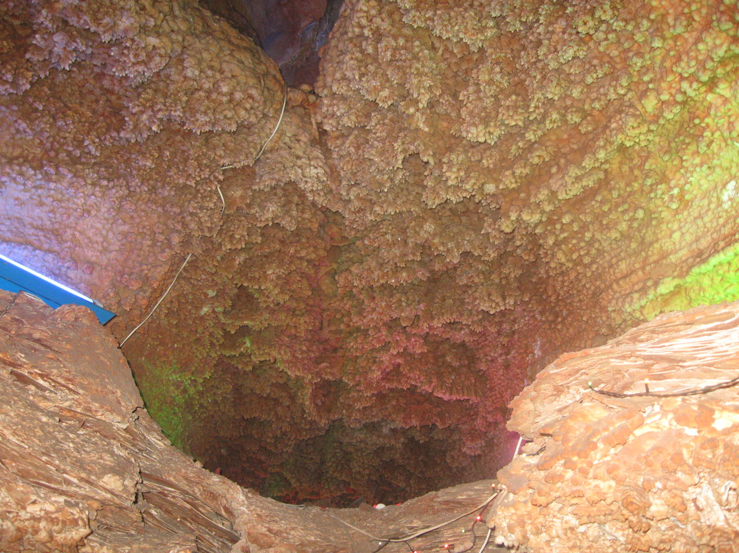 灵山聚龙洞-曲阳县必去景点