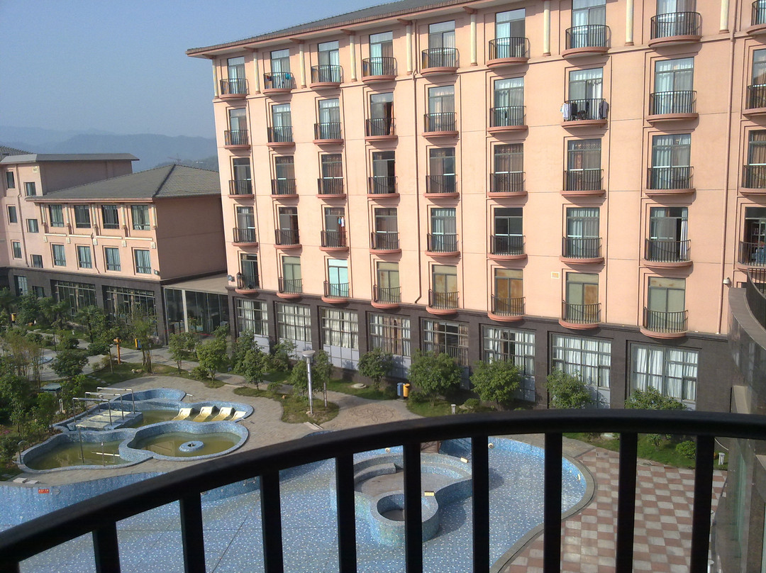 温泉国际酒店主图