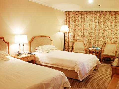 怡华威斯达酒店主图