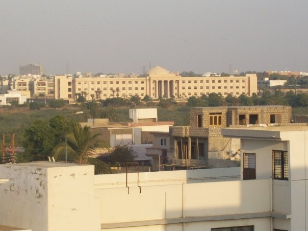 Sonmiani旅游景点-University of Karachi