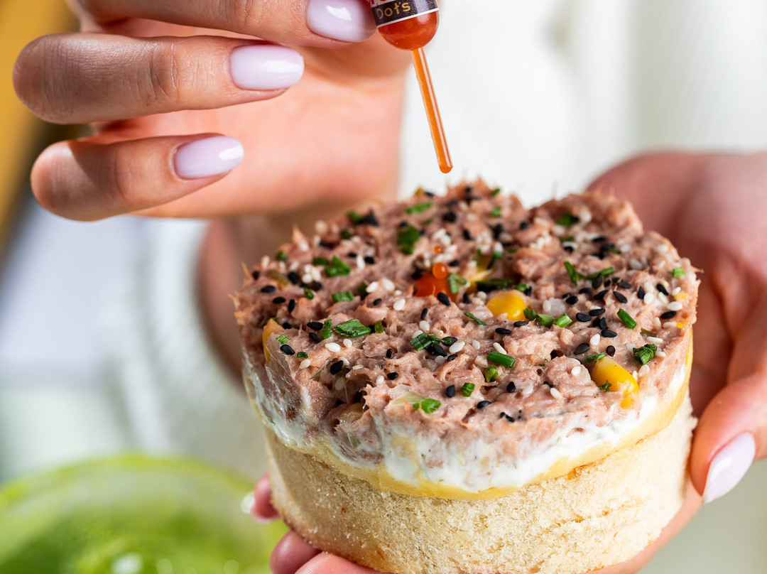 Dots Cafe - Alshamkha Branch