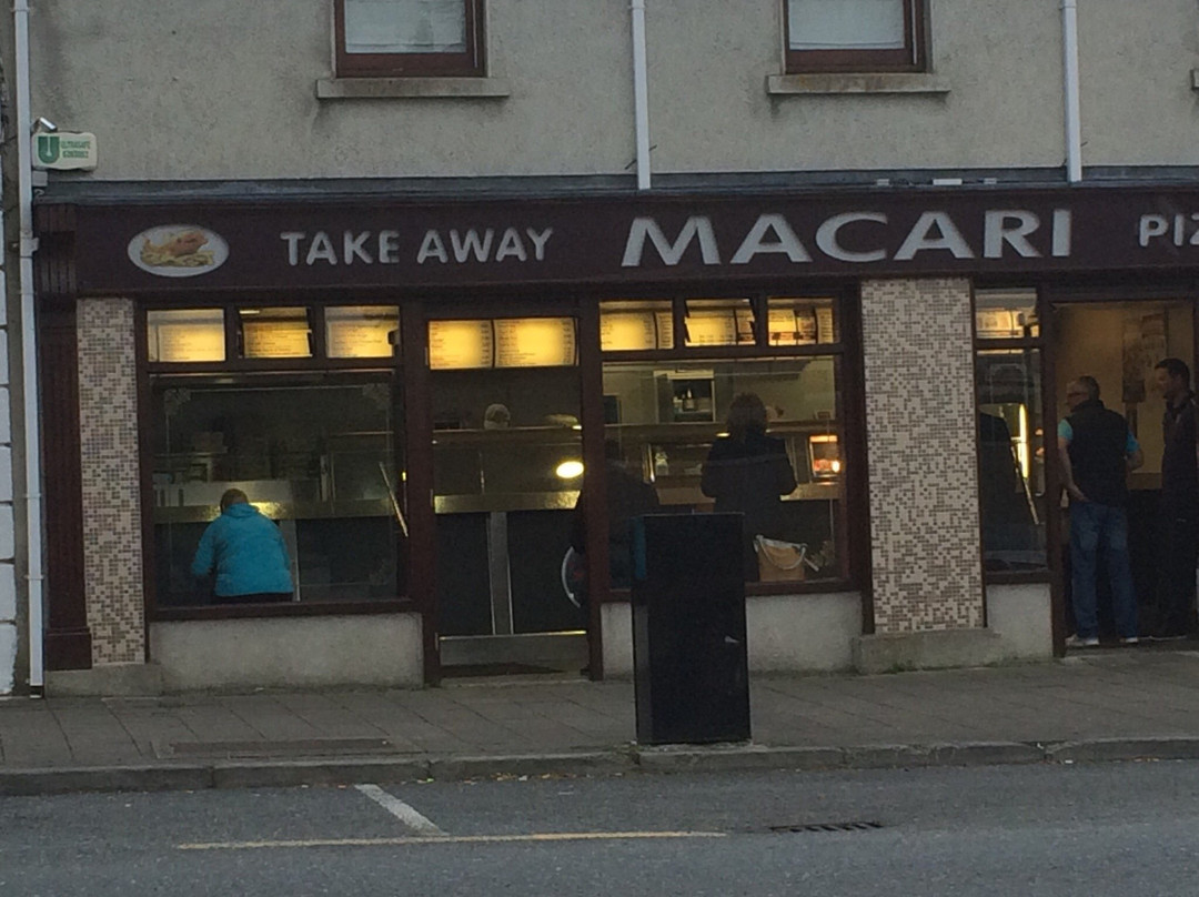 Macari's