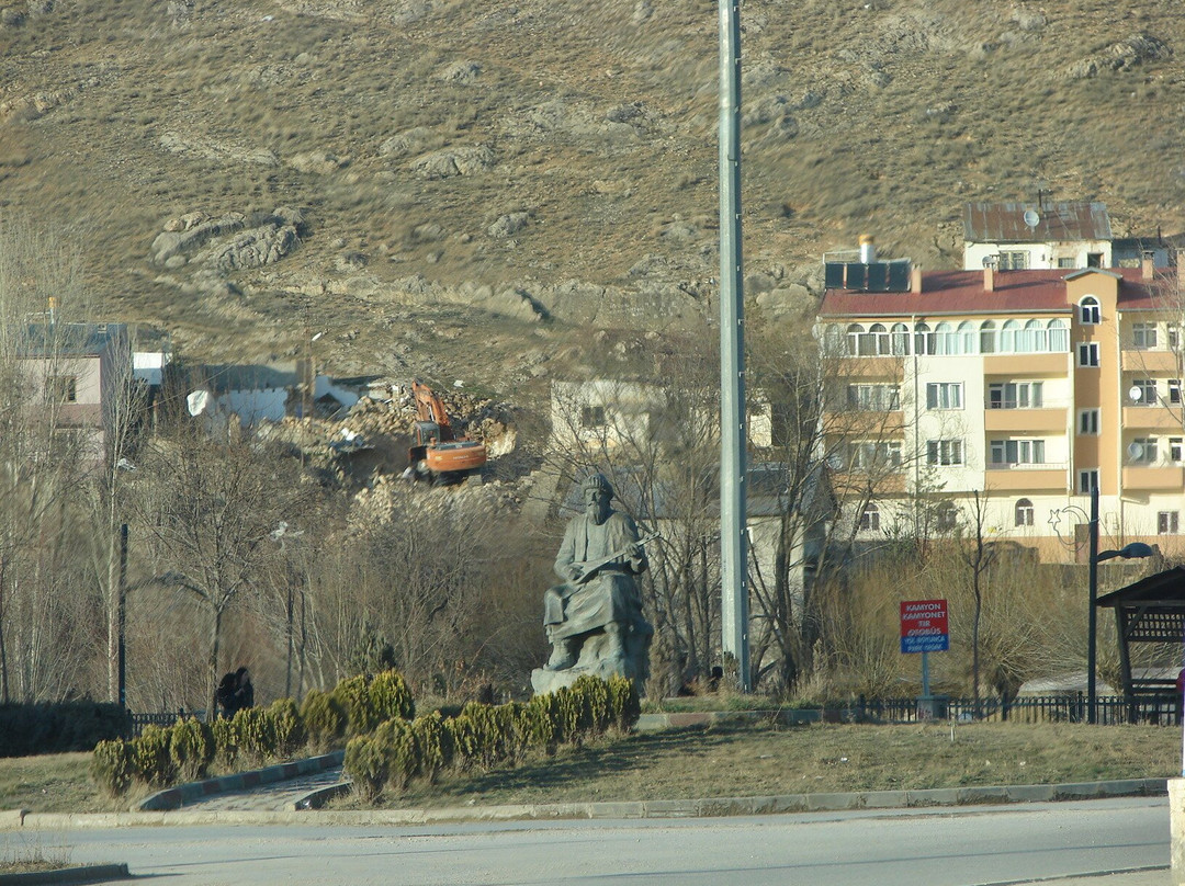 Dede Korkut Heykeli