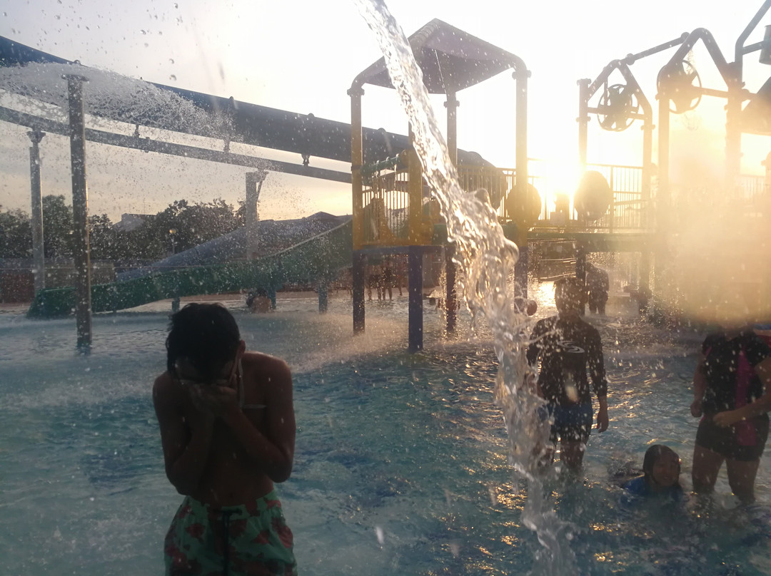 Jurong West Swimming Complex景点图片