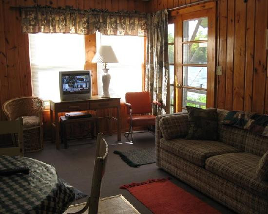 The Hideaway on Island Lake