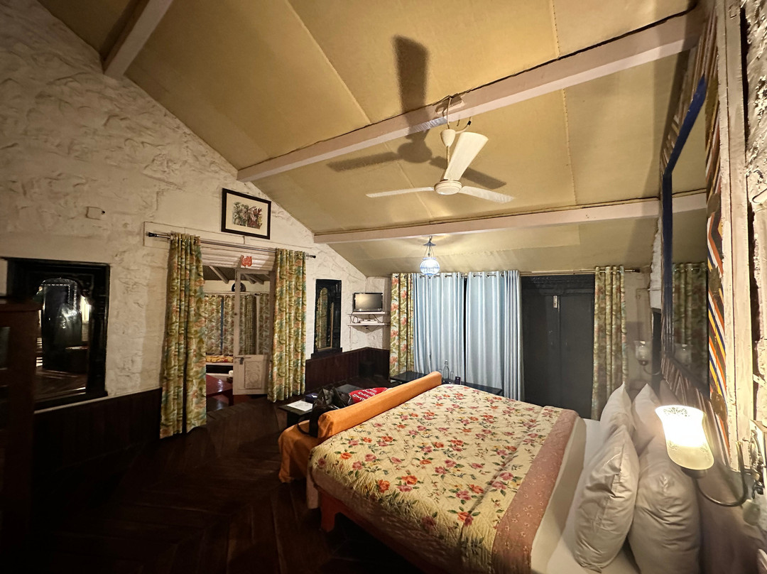 Rosastays Jeolikote, Nainital主图