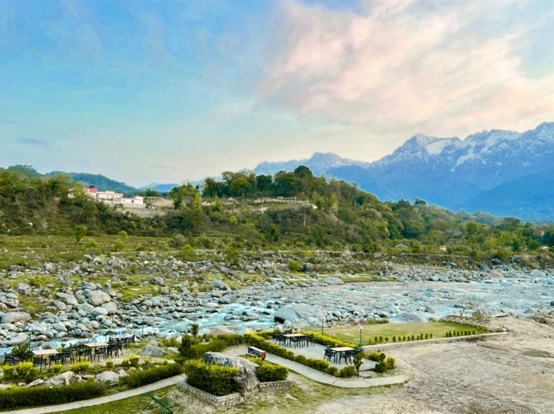 Neugal Riverfront Resort主图